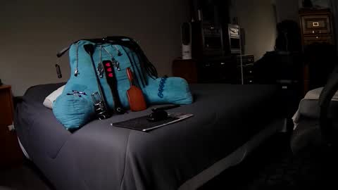 Snapshot of jamesbondage_0069 chatting on 10/26/25, 04:02 James Bondage online show from 10/26/25, 04:02