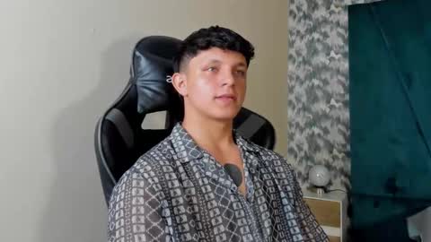 jamesgolden_ online show from 03/01/25, 02:48