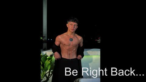 jamesgolden_ online show from 03/10/25, 12:37