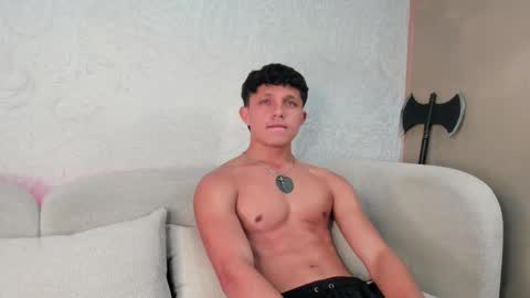 jamesgolden_ online show from 12/05/25, 02:53