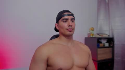 Snapshot of jamesgraay chatting on 02/10/26, 04:16 James Gray online show from 02/10/26, 04:16