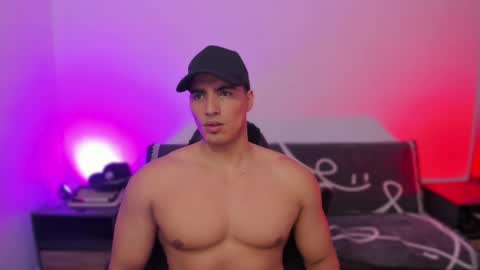 Snapshot of jamesgraay chatting on 04/29/26, 01:43 James Gray online show from 04/29/26, 01:43