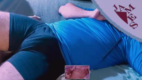 Snapshot of jameshetfield450 chatting on 03/09/25, 12:09 James Clapeyron online show from 03/09/25, 12:09