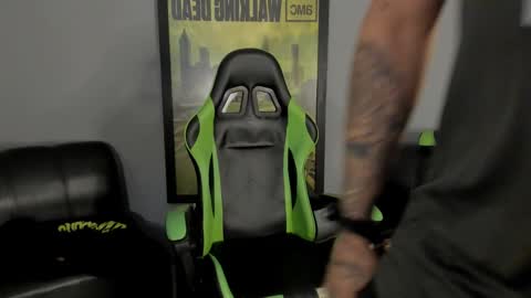 Jamesinked  online show from 12/21/24, 03:20