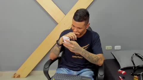 Jamesinked  online show from 12/24/24, 09:44