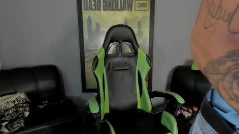 Jamesinked  online show from 12/30/24, 04:19