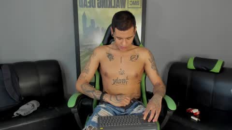 Jamesinked  online show from 01/14/25, 07:53