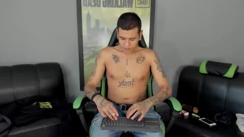 Jamesinked  online show from 01/16/25, 07:52