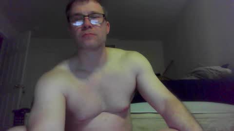 Snapshot of jamesjewels chatting on 03/22/26, 01:20 jamesjewels online show from 03/22/26, 01:20