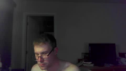 Snapshot of jamesjewels chatting on 03/23/26, 02:26 jamesjewels online show from 03/23/26, 02:26