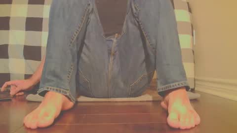 Snapshot of jamesknight57 chatting on 11/17/25, 12:16 James online show from 11/17/25, 12:16