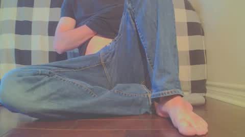 Snapshot of jamesknight57 chatting on 12/14/25, 05:40 James online show from 12/14/25, 05:40