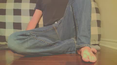 Snapshot of jamesknight57 chatting on 12/15/25, 09:41 James online show from 12/15/25, 09:41