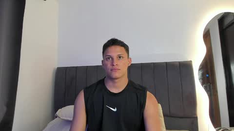 Snapshot of jamesowenn chatting on 04/07/26, 06:25 James Owenn online show from 04/07/26, 06:25