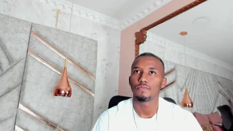 Snapshot of jamesparck chatting on 12/28/24, 03:26 James online show from 12/28/24, 03:26