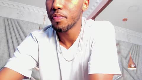 Snapshot of jamesparck chatting on 02/27/25, 06:20 James online show from 02/27/25, 06:20