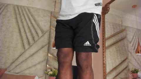 Snapshot of jamesparck chatting on 03/05/25, 06:45 James online show from 03/05/25, 06:45