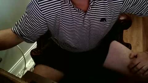 Snapshot of jamespembroke chatting on 04/02/26, 01:03 James Pembroke at your service online show from 04/02/26, 01:03