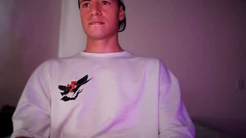 jamesss____ online show from 12/19/24, 04:02