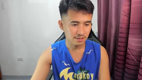 Snapshot of jamesthebigcockxxx chatting on 01/12/25, 04:29 jamesthebigcockxxx online show from 01/12/25, 04:29