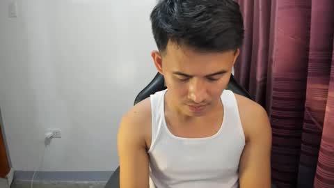 Snapshot of jamesthebigcockxxx chatting on 01/20/25, 06:53 jamesthebigcockxxx online show from 01/20/25, 06:53