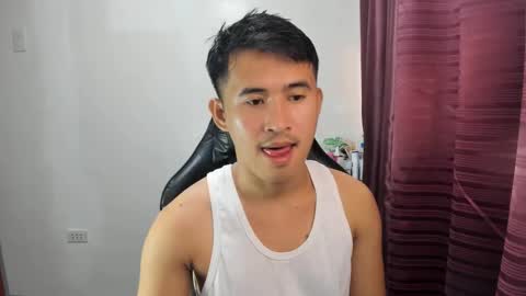 Snapshot of jamesthebigcockxxx chatting on 01/22/25, 11:32 jamesthebigcockxxx online show from 01/22/25, 11:32