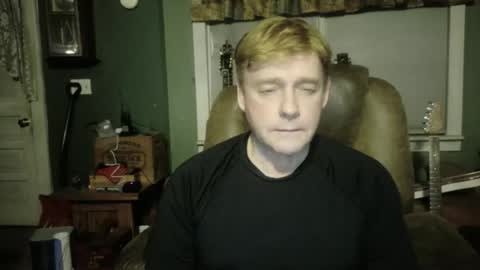 Snapshot of jamesxxxcam chatting on 06/23/26, 06:55 James online show from 06/23/26, 06:55