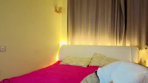 Snapshot of jameychamlee chatting on 10/18/25, 07:58 jameychamlee online show from 10/18/25, 07:58