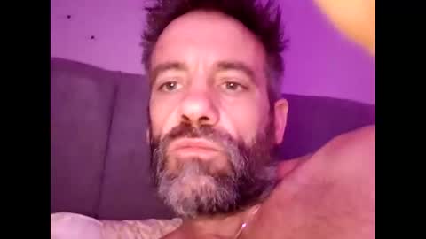 Snapshot of jamie198307 chatting on 11/02/25, 11:51 jamie198307 online show from 11/02/25, 11:51