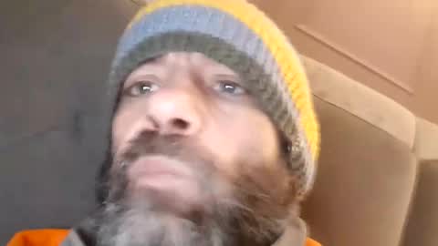 Snapshot of jamie198307 chatting on 11/24/25, 03:12 jamie198307 online show from 11/24/25, 03:12