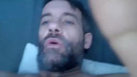 Snapshot of jamie198307 chatting on 12/20/25, 11:17 jamie198307 online show from 12/20/25, 11:17