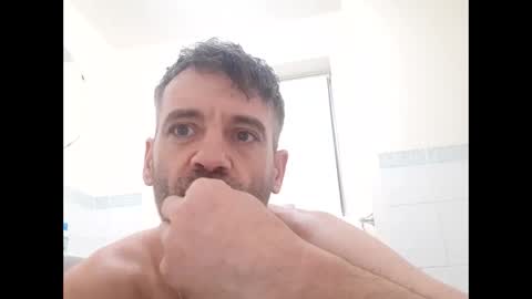 Snapshot of jamie198307 chatting on 04/01/26, 08:17 jamie198307 online show from 04/01/26, 08:17