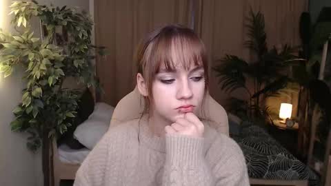 Snapshot of jamie_chung chatting on 11/12/25, 01:06 jamie_chung online show from 11/12/25, 01:06