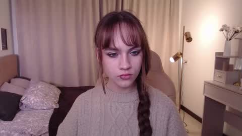 Snapshot of jamie_chung chatting on 11/26/25, 01:06 jamie_chung online show from 11/26/25, 01:06