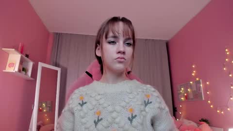 Snapshot of jamie_chung chatting on 11/27/25, 01:07 jamie_chung online show from 11/27/25, 01:07