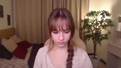 Snapshot of jamie_chung chatting on 11/28/25, 01:19 jamie_chung online show from 11/28/25, 01:19