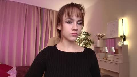 Snapshot of jamie_chung chatting on 12/02/25, 01:00 jamie_chung online show from 12/02/25, 01:00