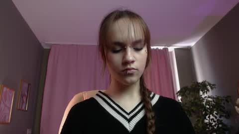 Snapshot of jamie_chung chatting on 03/15/26, 04:07 jamie_chung online show from 03/15/26, 04:07