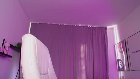 Snapshot of jamie_chung chatting on 04/01/26, 03:07 jamie_chung online show from 04/01/26, 03:07