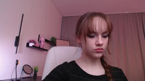 Snapshot of jamie_chung chatting on 04/06/26, 03:04 jamie_chung online show from 04/06/26, 03:04