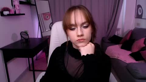 Snapshot of jamie_chung chatting on 04/13/26, 03:01 jamie_chung online show from 04/13/26, 03:01