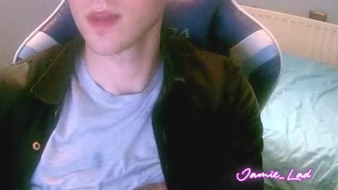 Snapshot of jamie_lad chatting on 12/03/24, 04:06 Jamie online show from 12/03/24, 04:06