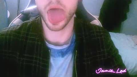 Snapshot of jamie_lad chatting on 12/24/24, 09:11 Jamie online show from 12/24/24, 09:11
