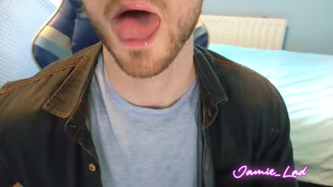 Snapshot of jamie_lad chatting on 01/09/25, 11:25 Jamie online show from 01/09/25, 11:25