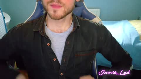 Snapshot of jamie_lad chatting on 01/12/25, 11:28 Jamie online show from 01/12/25, 11:28