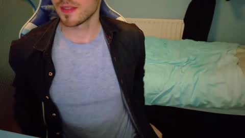 Snapshot of jamie_lad chatting on 01/14/25, 09:09 Jamie online show from 01/14/25, 09:09