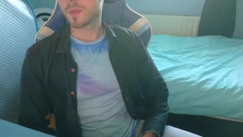 Snapshot of jamie_lad chatting on 01/16/25, 03:02 Jamie online show from 01/16/25, 03:02