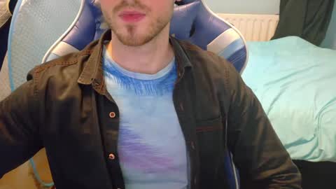 Snapshot of jamie_lad chatting on 01/19/25, 10:28 Jamie online show from 01/19/25, 10:28