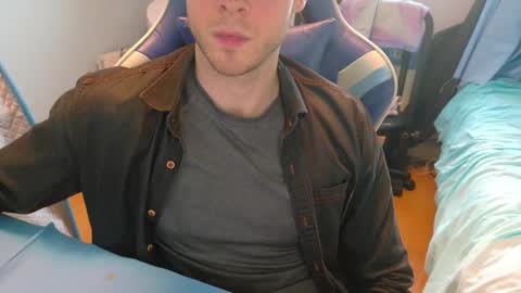 Snapshot of jamie_lad chatting on 02/21/25, 11:01 Jamie online show from 02/21/25, 11:01