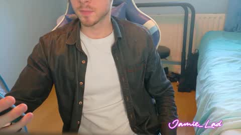 Snapshot of jamie_lad chatting on 03/08/25, 09:39 Jamie online show from 03/08/25, 09:39
